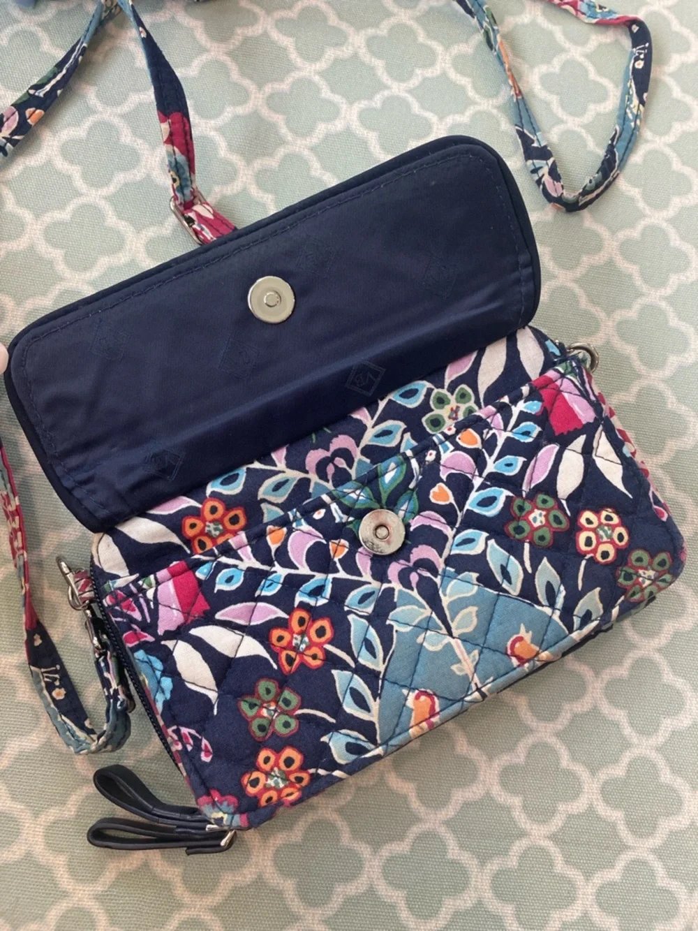Vera Bradley Fox Forest All in One Crossbody Wallet RFID - Picture 12 of 13